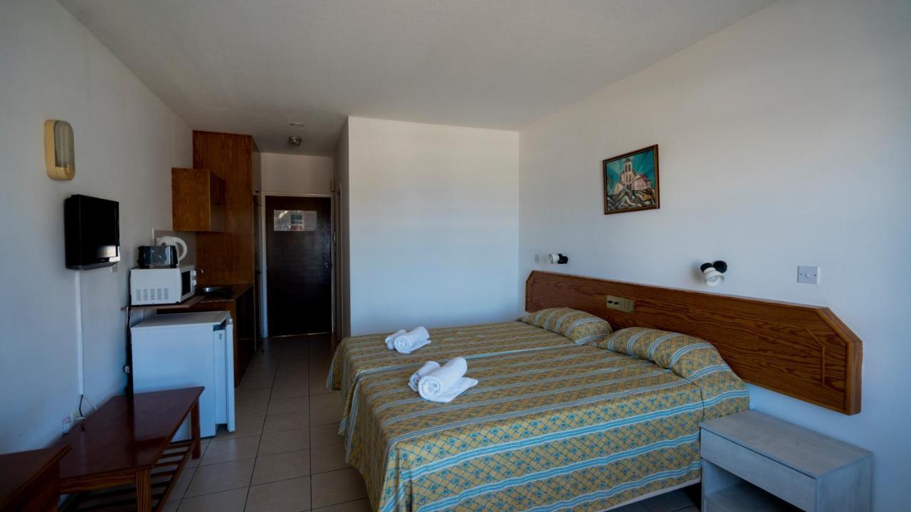 Konnos Bay Hotel Apartments Protaras Exterior photo